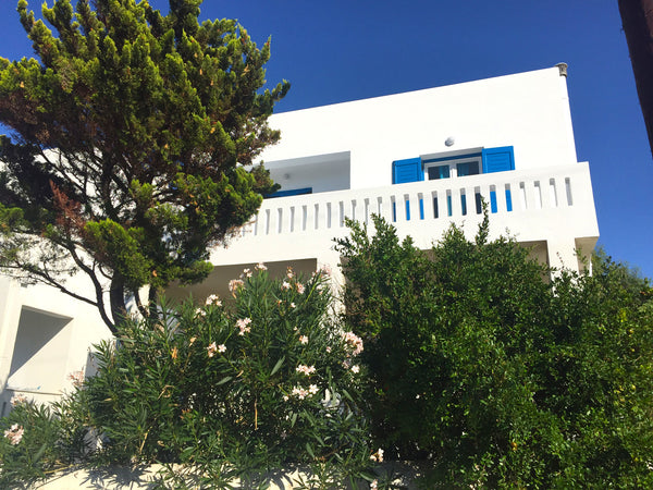 Relaxing and magical holidays will make your stay in the newly renovated propert  Cozy & comfy Apt with Sea View in Chora Andros Entire rental unit vacation rental 37033711