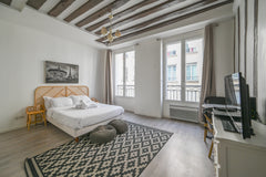 Located in the heart of PARIS, in the district of Montorgueil, on the 3rd floor  Paris, France Apartment in the heart of Paris Entire rental unit vacation rental 6234587