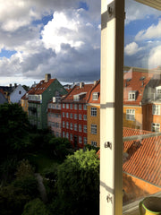 Nyd skønne dage i dejlige København, og bo på den hyggeliste gade i byen! Omring  Perfekt lejlighed i hjertet af København! Entire rental unit vacation rental 586920176644872867