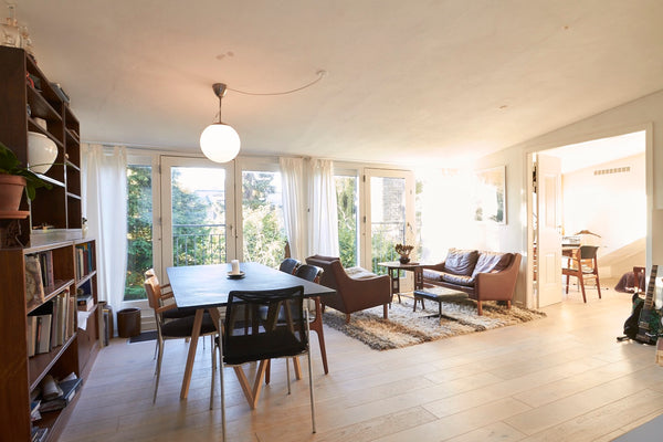 Amazingly bright and peacefull apartment a stone throw from Frederiksberg Have.   Sunny and peaceful apartment close to Frb Garden Entire rental unit vacation rental 46812426