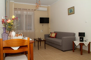 A comfortable, bright 50 s.m completely renovated apartment is waiting to accomm Athens, Greece Ampelokipoi City Break Apartment Entire rental unit vacation rental 38750247