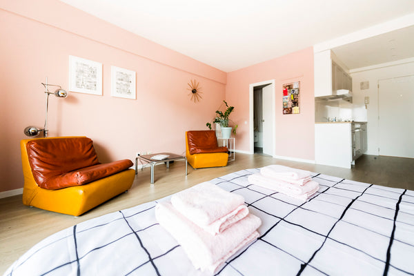 Beautiful studio situated with excellent view on the amazing Antwerp Central Sta Antwerp, Belgium Cosy studio right next to Antwerp Central Station Entire rental unit vacation rental 31442273