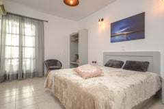 apartment for 3  people with seperate living room<br />   located on the first f  deluxe suite for 3 persons with livingroom Entire serviced apartment vacation rental 42449271