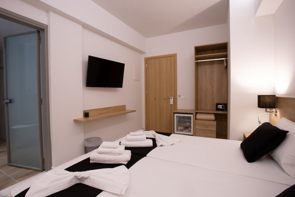 Marvel Deluxe Rooms is a brand-new accommodation in an ideal location for visito  Double Room - Marvel Deluxe Rooms Heraklion Room in hotel vacation rental 42395547