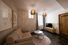 Have a memorable stay in our fully renovated apartment<br /><br /><b>The space</ Lyon, France MEMORABLEPLACE- Suite Sépia-Joli cachet Vieux Lyon Entire rental unit vacation rental 674503044572553995