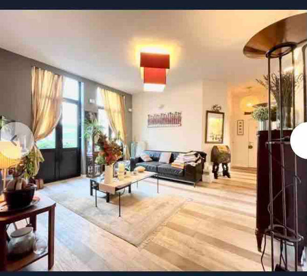 A 120 m2 apartment in center with a 25 m2 balcony.  <br />I live alone with my d Brussels, Belgium Room at the Centre Bruxelles Private room in rental unit vacation rental 7977741