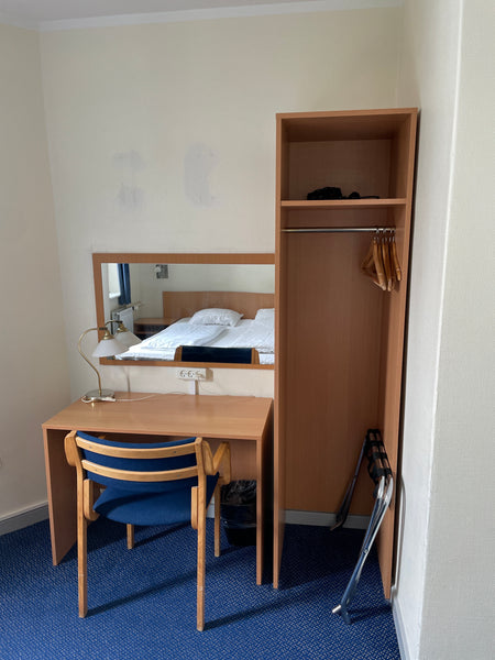 We offer an affordable room in the center of Copenhagen. The hotel is fully self  Cheap 1-room hotel room Room in hotel vacation rental 643821647982098771