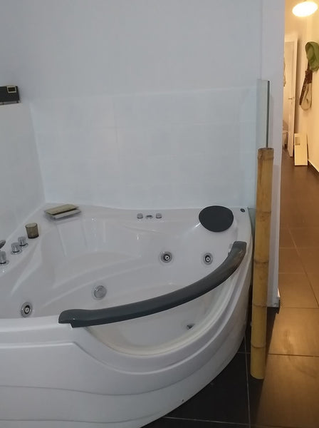 Loft στο κέντρο της Αθήνας στην περιοχή Παγκράτι<br /><br /><b>License number</b Athens, Attica, Greece Amazing 1Bd Loft with Jacuzzi Entire rental unit vacation rental 29269250