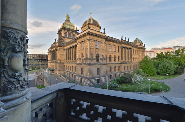 The grand, bright & quiet 5 Bedroom apartment for up to 14 guests in the  City C Prague, Czechia 12 single beds / 5 bedrooms  / 3 bathrooms / 4 WC Entire rental unit vacation rental 6334324