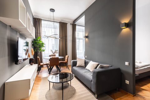 A new and stylish 2-bedroom apartment is a perfect place to spend time with your  ✔Newly, renovated, 2-bedroom apartment 50m² in the Meidling district of Vienna Entire rental unit vacation rental 54271213