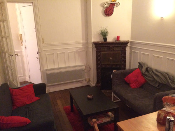 Mon logement est proche de L'Etoile de Montmartre, La Table D'eugene, La Cave Ca  Appart 2 pièces avec charme à Montmartre Entire rental unit vacation rental 13819560