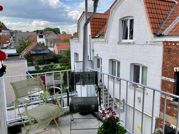Licht appartement met 2 slaapkamers, in Schaarbeek, Brussel. Ik woon er zelf met Brussels, Belgium 2 bedroom apartment quiet neighbourhood brussels Entire rental unit vacation rental 49280954