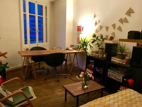 Appartement cosy constitué de deux pièces spacieuses, situé à deux pas du Parc d Montreux, Switzerland Charmant appartement Ménilmontant et Belleville Entire rental unit vacation rental 23081050