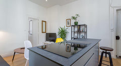 L'appartement est situé au coeur des pentes de la Croix Rousse, à 400 mètres du  Auvergne-Rhône-Alpes, France Lumineux 2 pièces HYPER CENTRE Pentes Croix Rousse Entire rental unit vacation rental 29452262