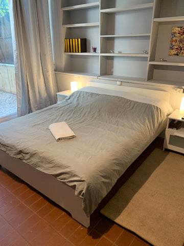 An architect's apartment, classic design, with cool temperatures during hot summ Athens, Attica, Greece ★2BD Architect's apt ★Central★Parking★ Refreshing Entire rental unit vacation rental 24490813