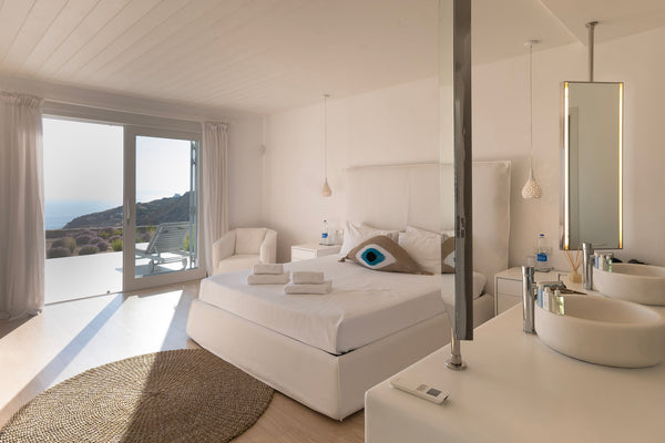 BED & BREAKFAST -Mykonos<br />La villa dispose d'un emplacement d'exception avec Mikonos, Greece Suite in Villa Zelia Luxe B&B Mykonos - Vue mer Private room in villa vacation rental 41452155