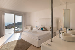 BED & BREAKFAST -Mykonos<br />La villa dispose d'un emplacement d'exception avec Mikonos, Greece Suite in Villa Zelia Luxe B&B Mykonos - Vue mer Private room in villa vacation rental 41452155