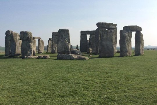 Private Full Day Tour of Bath and Stonehenge from London  Private Tours and Travel Guide Europe London CITY London Destination Tour