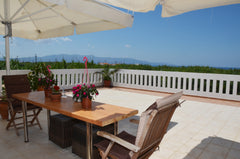 Kostaspant  apt distances itself 300m from the sea and is located in the village  Kostaspant apartment Entire rental unit vacation rental 26180117