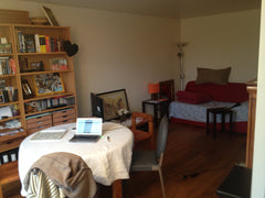 Entièrement parqué; ne donne pas sur le bruit des voitures et autres véhicules à  Bel appartement calme dans Paris. Private room in rental unit vacation rental 10562432