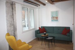 Profitez d'un séjour dans un charmant appartement en plein coeur du Vieux Lyon<b Paris, France Appartement Vieux Lyon Entire rental unit vacation rental 38569418