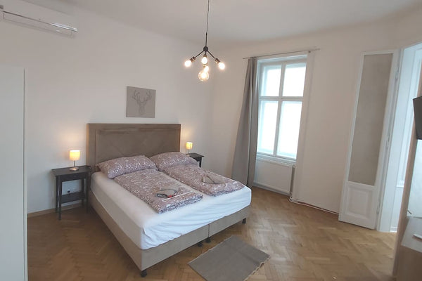 Lovely 2  bedroom apartment has good infrastructure and is few minutes walk from  Lovely new 2 bedroom near Hannovamarkt Entire rental unit vacation rental 618081742485584585
