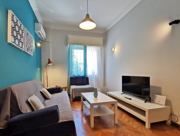 Koukaki - Cozy and sunny apartment, luxuriously renovated, located at the most p Athens, Greece Hidden Gem next to Acropolis and metro station Entire condo vacation rental 50938323