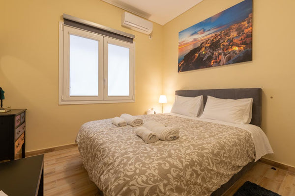 Athens Luxury House is located in the heart of Athens, just five minutes from th Heraklion, Greece ATHENS LUXURY HOUSE Entire rental unit vacation rental 28625184
