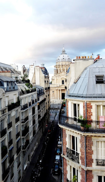 Situated in the center of Paris, in a save and quite area, St Michel Bd<br />4 m Fresnes, France my hospitable flat Private room in rental unit vacation rental 19825418