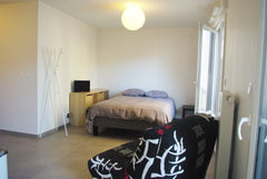 Bel appartement refait à neuf dans immeuble neuf. A deux pas des commodités, com  Superbe Appartement avec Balcon Entire rental unit vacation rental 53332536