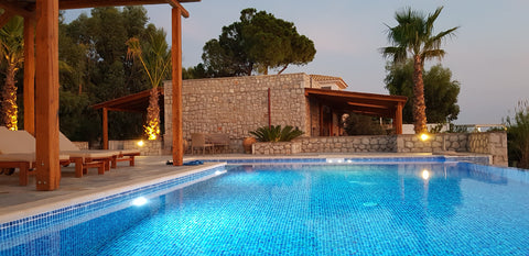 Blue Rock villa is  located  in front of the unspoilt  arkeftas beach ,near the  Greece Blue Rock sea front luxury villa Entire villa vacation rental 37204775