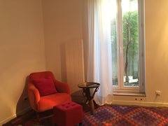 Au RDC, donnant sur un petit jardin, le studio est situé dans le célèbre quartie El May, Tunisia Superbe studio rénové, sur jardin Entire rental unit vacation rental 6400893