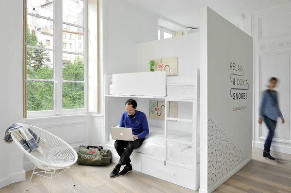 Experience the heart of Lyon at a small price-and you facilitate life through ou Lyon, France Away Hostel - Chambre  pour 4 personnes Room in hostel vacation rental 29999958