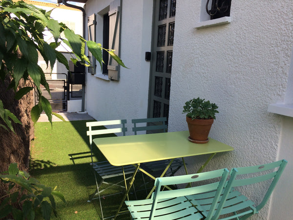 Maison de plain pied (55m2), pour 4 personnes composée de 2 chambres avec dans c Bordeaux, France Maison 2 chambres à Bègles - 20 min de Bordeaux Entire home vacation rental 22564609