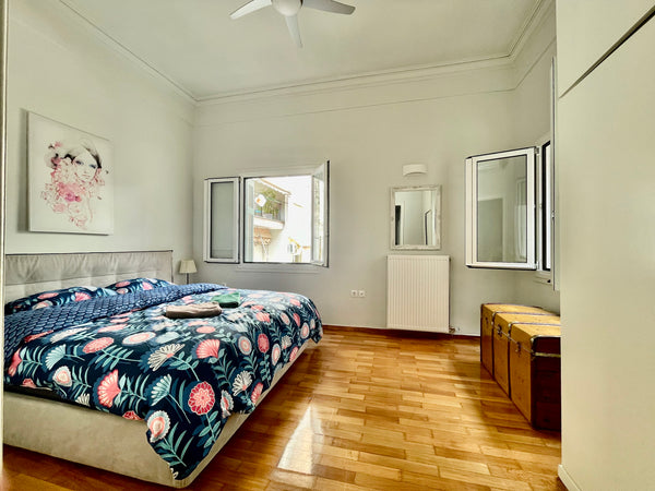 Cet appartement est situé dans un superbe immeuble entièrement rénové et meublé  Athens, Greece N4 Brand New Cute Apartment with Garden Entire rental unit vacation rental 41372661