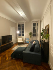 Charmant appartement situé en plein cœur du quartier historique des remparts d’A Lyon, France Charmant appartement Presqu’île Entire rental unit vacation rental 763751522366059405