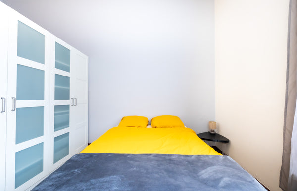 Ce studio se trouve juste à côté de l'ULB. <br />Le studio se compose de deux gr Brussels, Belgium ULB - 1 bedroom flat Entire rental unit vacation rental 704704788523690537