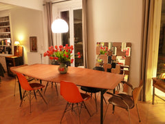 Non loin de théâtres, du canal St Martin, jouissant d'une offre variée de bars,  Paris, France Volupté Entire rental unit vacation rental 6850505
