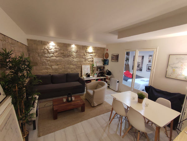 Charmant petit appartement atypique, dans une rue commerçante du 14eme arrondiss Paris, France Paris, appartement atypique, beau 14e Entire rental unit vacation rental 20184819