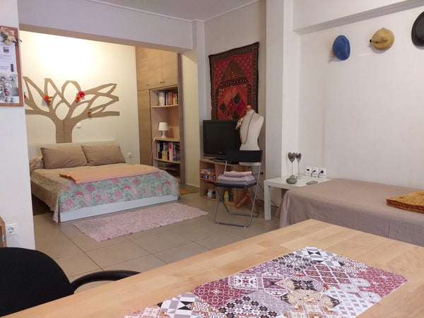 A small 50 sqm very convenient 1st floor apartment in Kallithea. Just 5 min from Athens, Greece Cozy little apartment in Kallithea, Athens Entire condo vacation rental 19368483