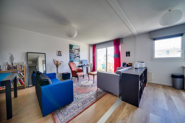 Appartement lumineux de 50m² et sa terrasse de 5m² situé dans une résidence du q  Grand T2 50 m2 avec terrasse Entire condo vacation rental 50188097