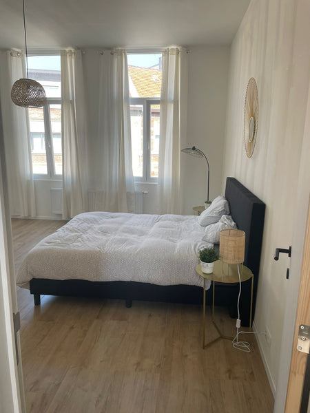 Recent gerenoveerd huis in de rand van Antwerpen met voldoende parkeerplaats.<br Sint-Gillis-Waas, Belgium Renovated 5 BEDROOM house with free parking Entire home vacation rental 52014982