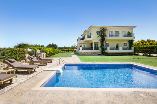 The lovely 5-bedroom Villa Grigoris is located in Sfakaki village, 800 meters aw Chania, Greece Villa Grigoris, 5 BD, 2 BA, 1 wc, private pool Entire villa vacation rental 8492063