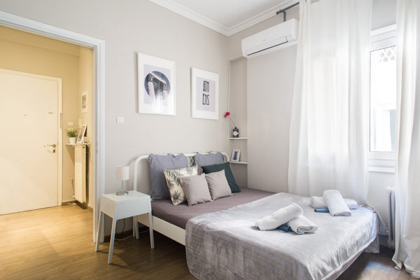 KOUKAKI AREA! Are you looking for an affordable cozy stay in the heart of Athens Athens, Attica, Greece Your stay next to Acropolis! Entire rental unit vacation rental 12476660