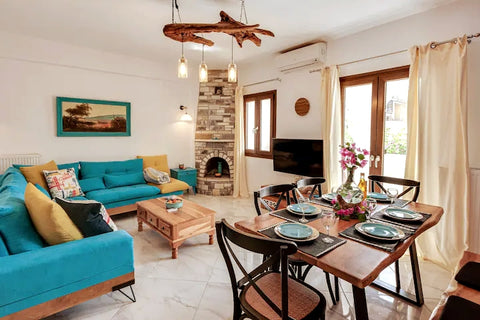 New, comfortable 100m2, beautiful 1st floor apartment, with 3 seperate bedrooms, Greece Best Friends & Fam, elegant 3bdr apt, Naxos Town Entire rental unit vacation rental 47438053