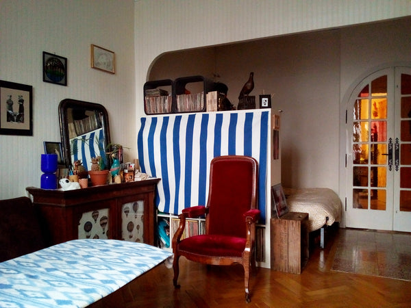 Charmant T1 bis traversant, au 2ème étage avec ascenseur, belle hauteur sous pla Lyon, France Charmant T1 bis quartier Jean Macé Entire rental unit vacation rental 21833785