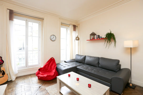 <b>The space</b><br />---------------------------------------------------------- Paris, France Charming appt 2PC-Grands Boulevards Entire rental unit vacation rental 1449616