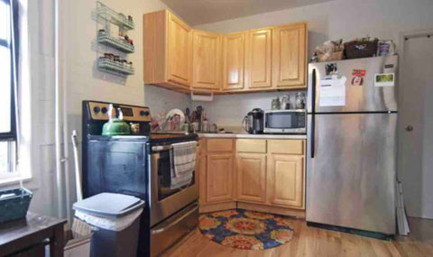 Astoria apartment one room New York, NY Rental unit in Queens · 1 bedroom · 1 bed · 1 shared bath Private room in rental unit vacation rental 31518329