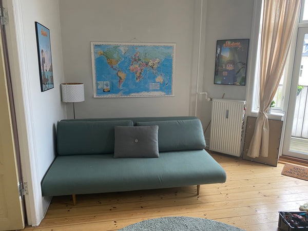 Come stay with us! Rent a room in our bright, spacious, classic Frederiksberg ap Frederiksberg, Denmark Large room with own balcony Private room in rental unit vacation rental 12170116