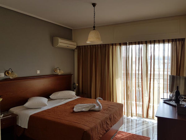Spacious 22m that Features an LCD satellite TV and balcony. <br /><br />Please n Athens, Greece Breakfast included in standard double hotel room Room in hotel vacation rental 29680737